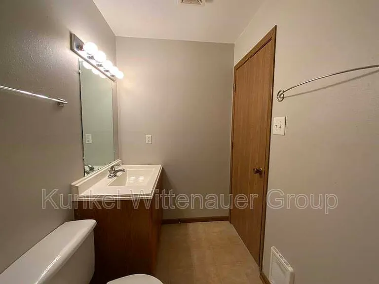 2609A Sierra Dr — Photo 9