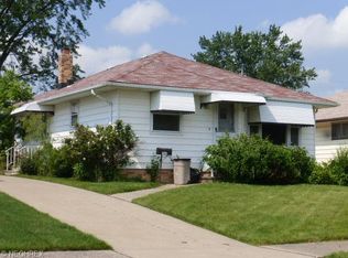 15813 Rowena Ave, Maple Heights, OH 44137