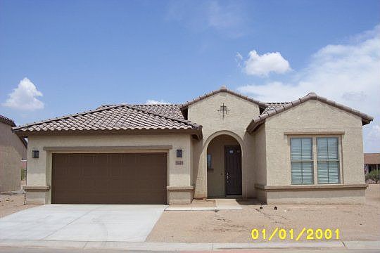 Front Curb View