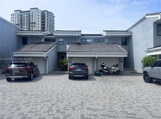 324 Poinciana Dr, North Miami Beach, FL 33160