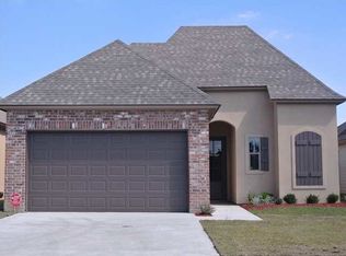 104 Gilmore Rd, Youngsville, LA 70592