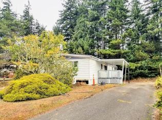 3040 Leaf Ter, Coos Bay, OR 97420