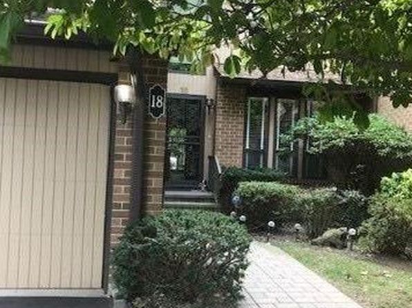 18 Wimbledon Dr