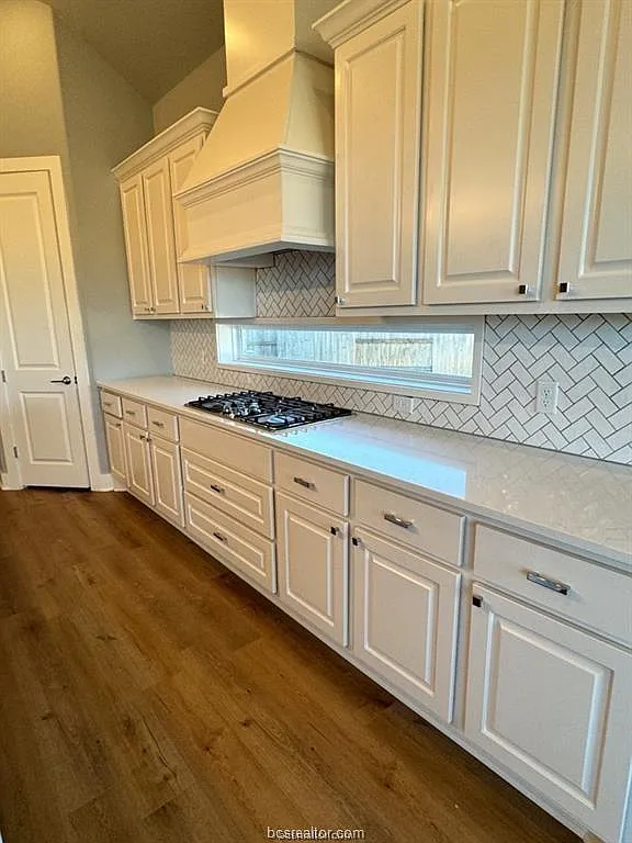 4 bed, 3.0 bath, 2603 sqft, $3,550 — Photo 3