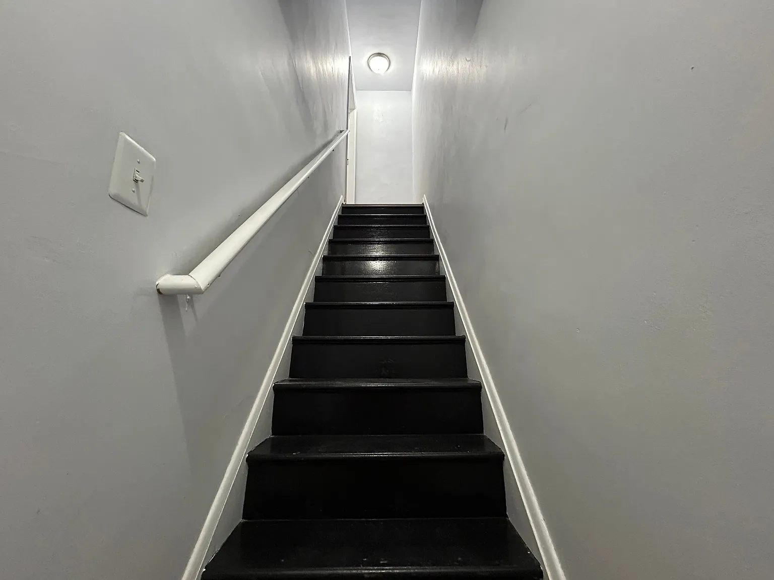 2 bed, 700 sqft, $1,250 — Photo 3