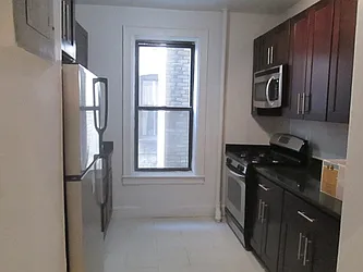 Rented by Aimee Grodanz, LREB