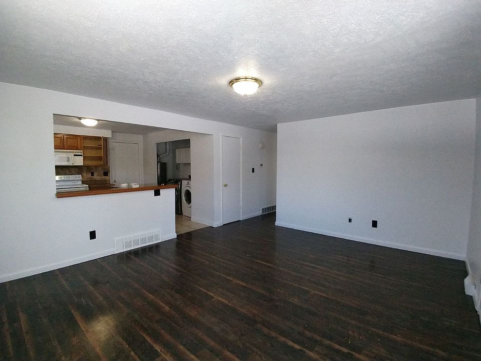 1st image of 223-225 21st Ave #223