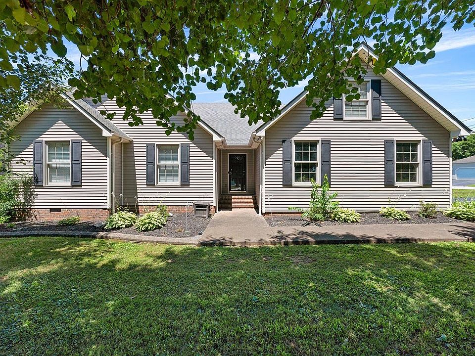 1st image of 502 Green Valley Dr