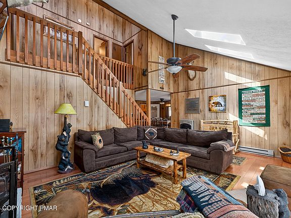 4th image of 2038 Beaver Run Rd
