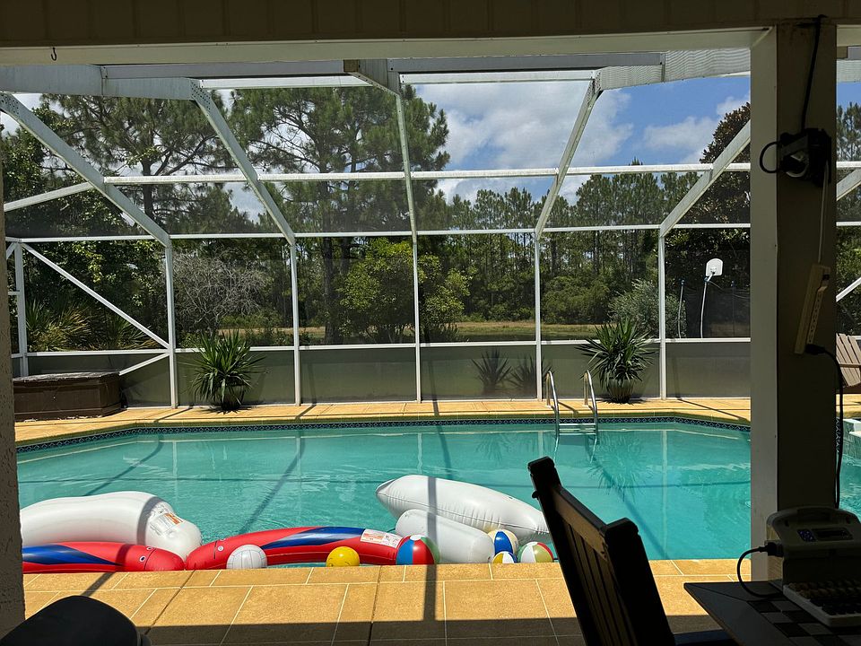 1st image of 230 Oxford Ave