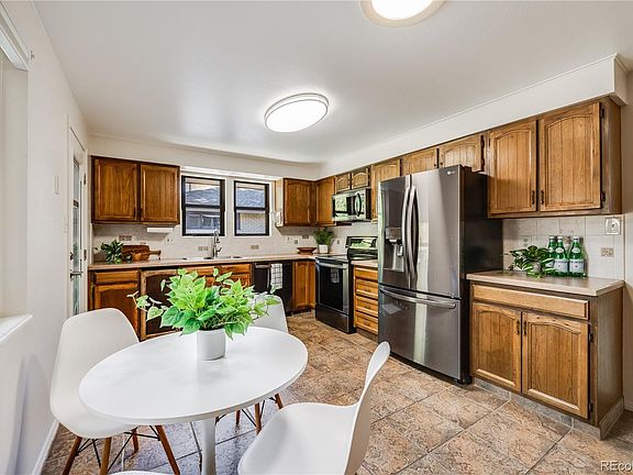 5th image of 8522 W 10th Avenue