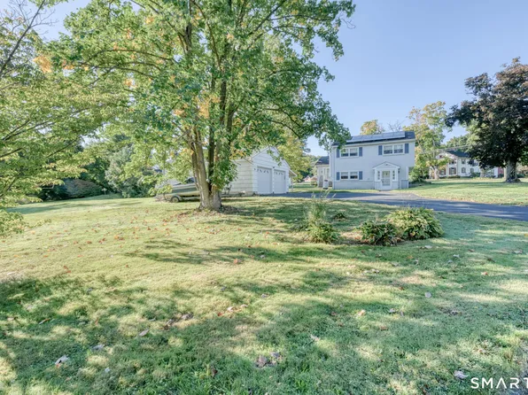 1128 Poqunock Avenue, Windsor, CT 06095