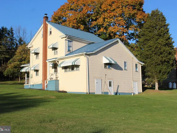 114 W 5th St, Williamstown, PA 17098