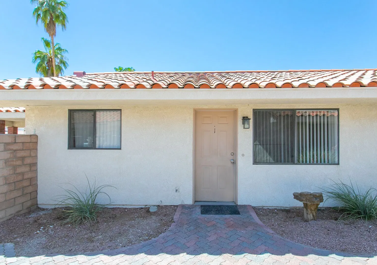 73810 Santa Rosa Way — Photo 1