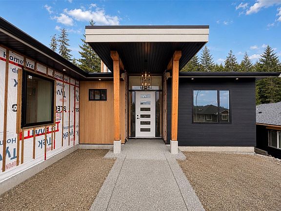 2nd image of 537 Mountain View Dr