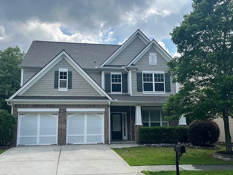 2501 Southhaven Ln — Photo 2