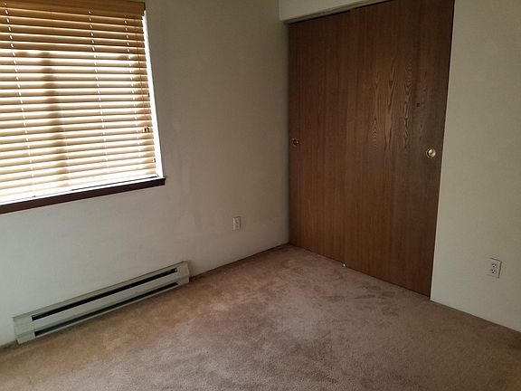 4th image of 6210 E 6th Ave #3