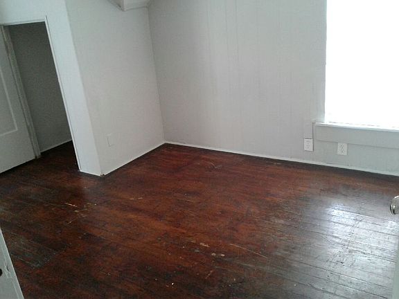 3rd image of 802 Hancock Ave APT 7