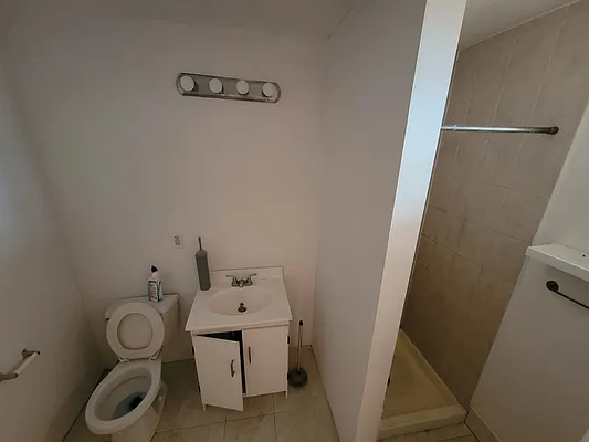 Rented by Garden Management | media 37