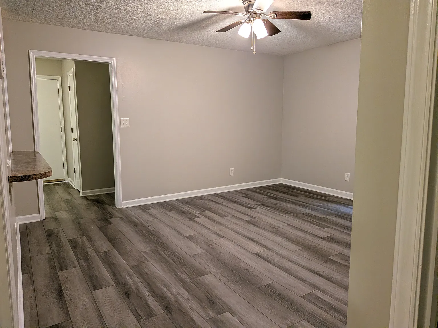 2 bed, 925 sqft, $1,150 — Photo 3