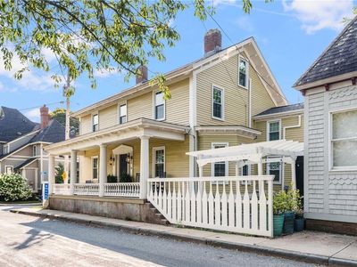 17 Old Beach Rd, Newport, RI, 02840