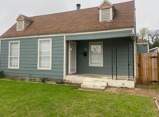 2017 N Chandler Dr, Fort Worth, TX 76111