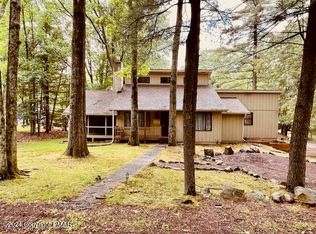 502 Moseywood Rd, Lake Harmony, PA 18624