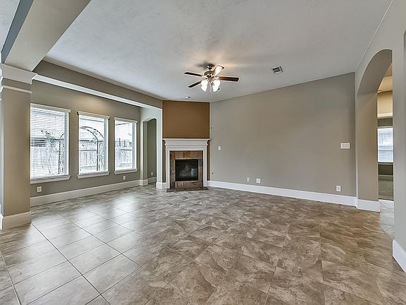 Open floor plan with huge living room flows seamlessly with the Island kitchen.