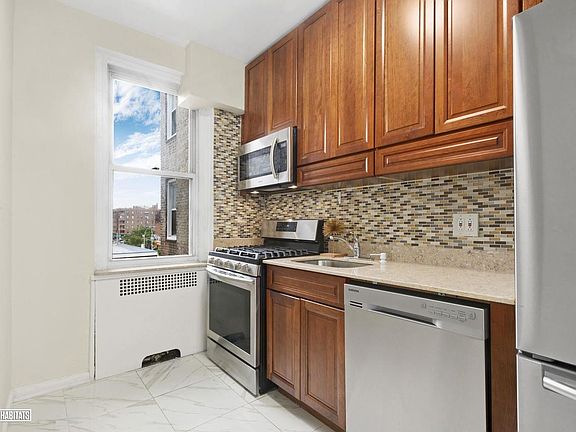 2nd image of 7215 37th Ave APT 4H