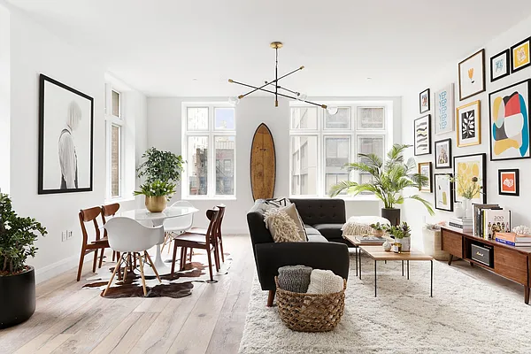 Sold by Compass | media 1