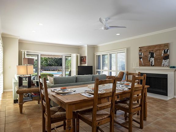 4th image of 11860 SE Hill Club Terrace #201