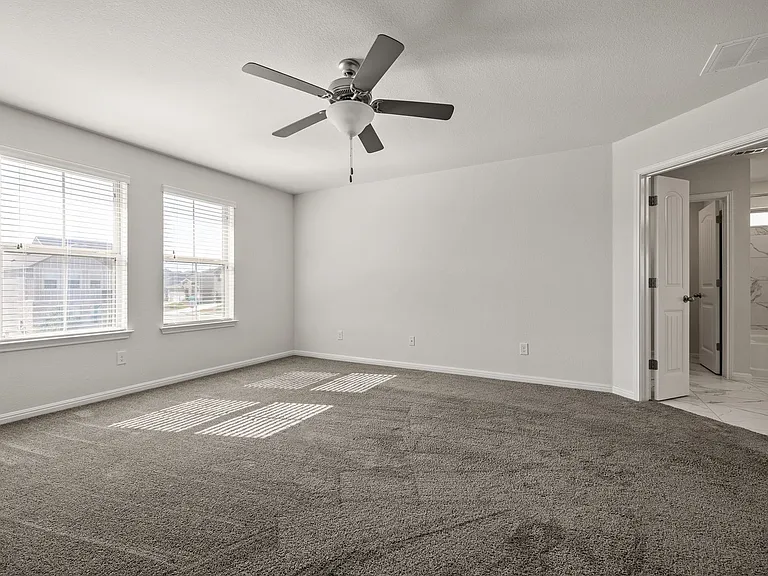 2904 Harvester Ln — Photo 15