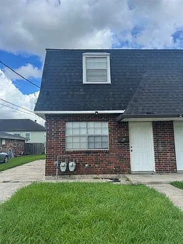 2 bed, 1.5 bath, 1080 sqft, $1,400 — Photo 2