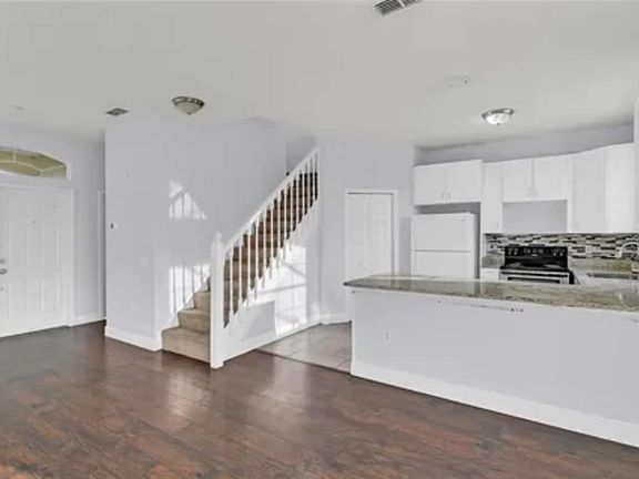 3rd image of 112 OCEAN BLUFF DRIVE