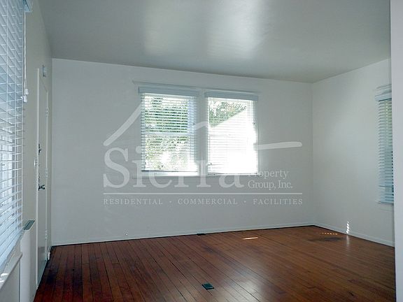 5th image of 1616 De La Vina St APT B