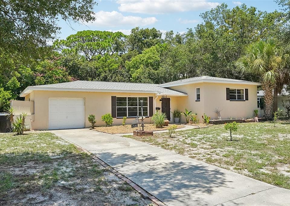 1st image of 1580 ROBINSON DRIVE N