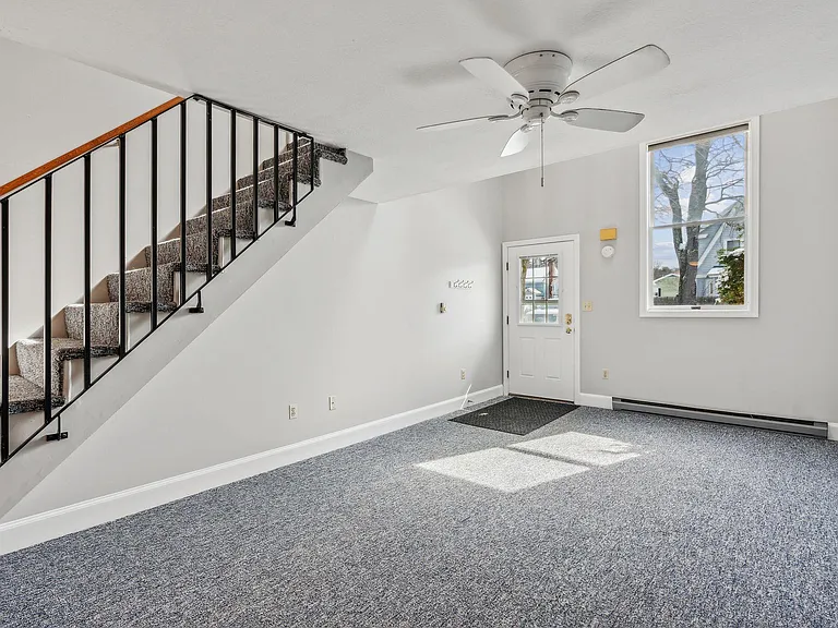 210 Beach St #18 — Photo 10