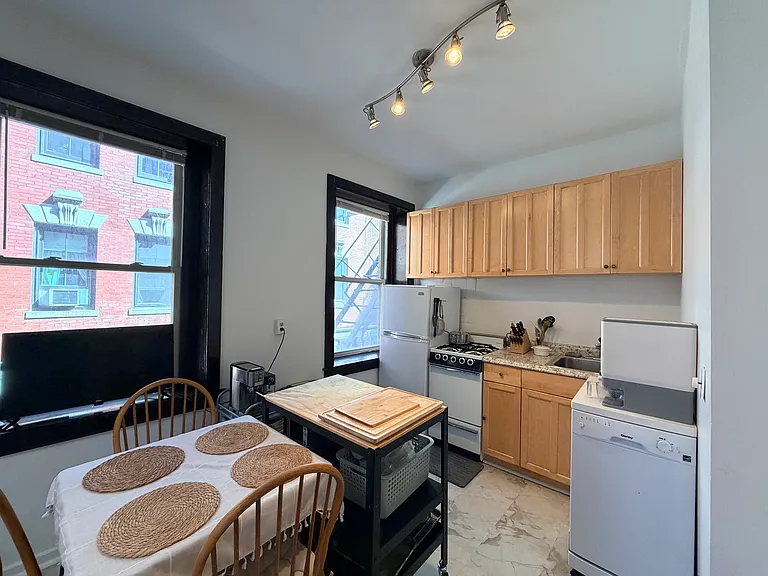 11 Unity St #4 — Photo 5