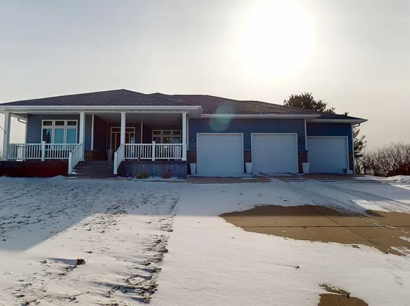 136 Pheasant Ave, Storm Lake, IA 50588