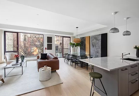 2nd image of 246 W 16th St #4THFLOOR