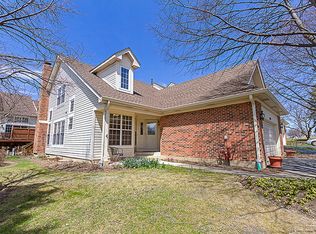 2254 Seaver Ln, Hoffman Estates, IL 60169