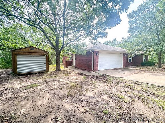 5th image of 2439 Stone Creek Way