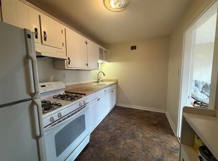 442 Merrimack St #2W, Manchester, NH 03103
