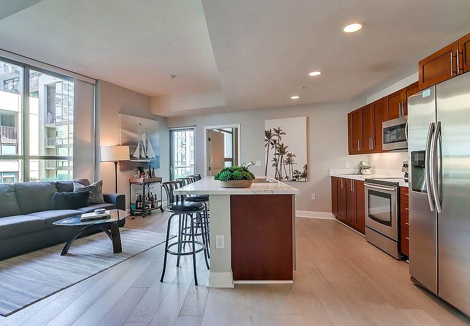1st image of 253 10th Ave Unit 420