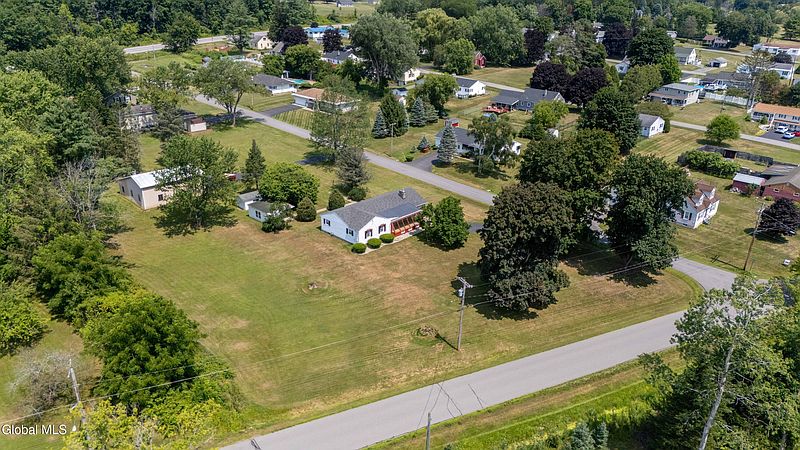 2nd image of 178 Parry Boulevard