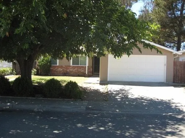 319 Falcon Dr, Vallejo, CA 94589