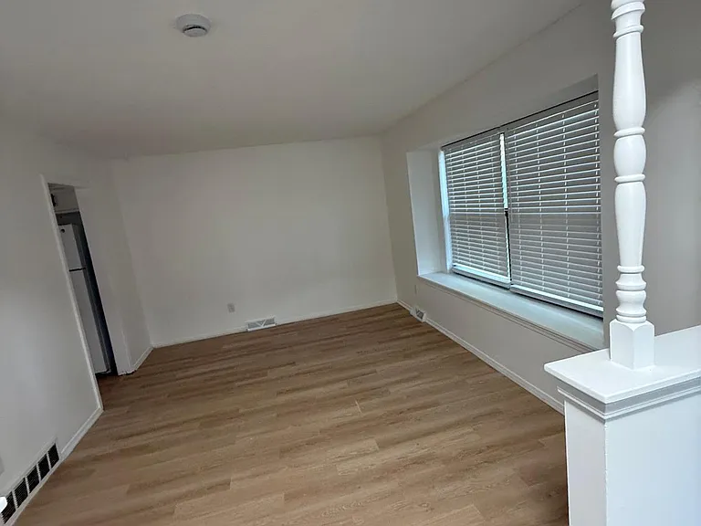 3201 NW Canterbury Pl — Photo 8