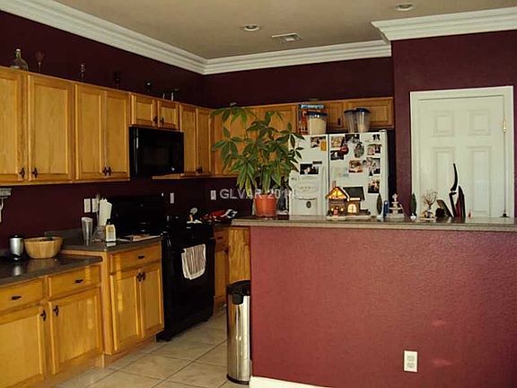 3rd image of 6035 Clovelly St