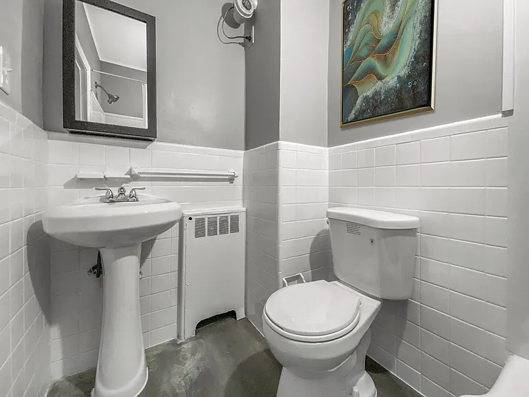 Oxford Gardens Apartments — Photo 8
