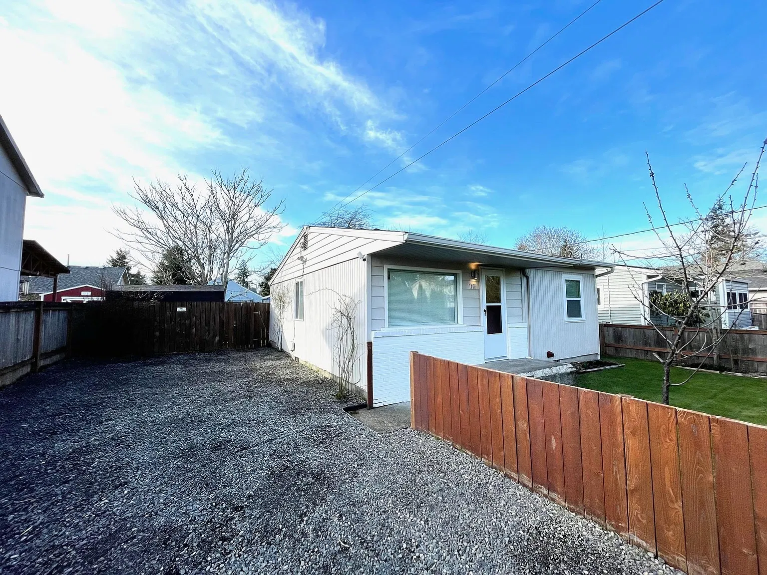 2 bed, 645 sqft, $2,200 — Photo 2